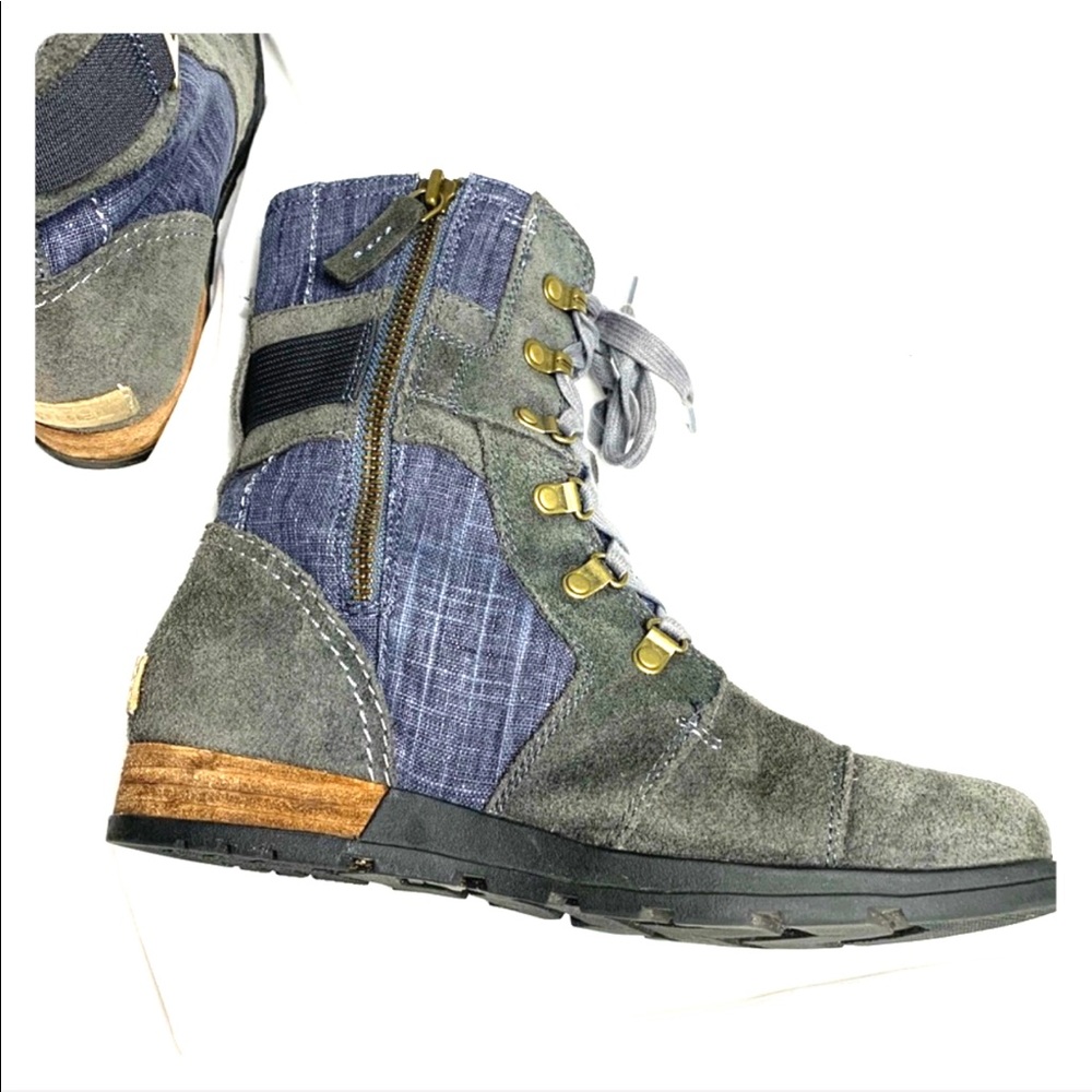 SOLD Sorel Major Carly Denim Jean Boots - Picture 4 of 9